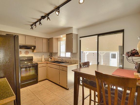 5th image of 309 W Heroy Ave
