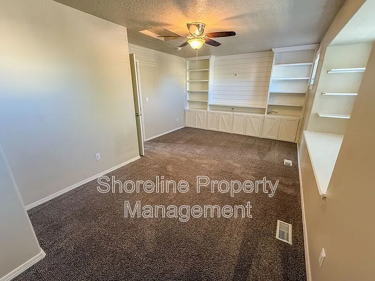 3420 N Oakstone Ave — Photo 38