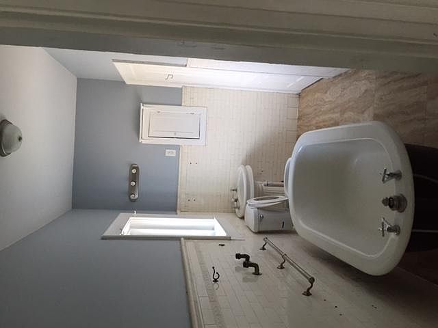 2nd image of 907 North St APT 4