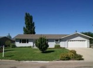 1696 Hillcrest Dr, Sheridan, WY 82801