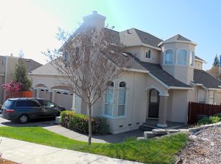 1438 Great Heron Dr, Santa Rosa, CA 95409