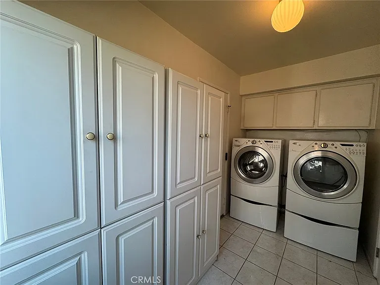 1827 Wellspring Dr — Photo 29