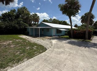 2643 NE Palm Ave W, Jensen Beach, FL 34957