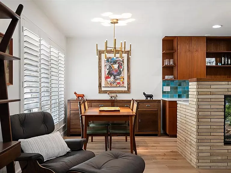 500 E Riverside Dr — Photo 10