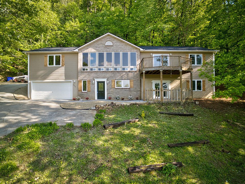 1st image of 3626 Stoneridge Dr