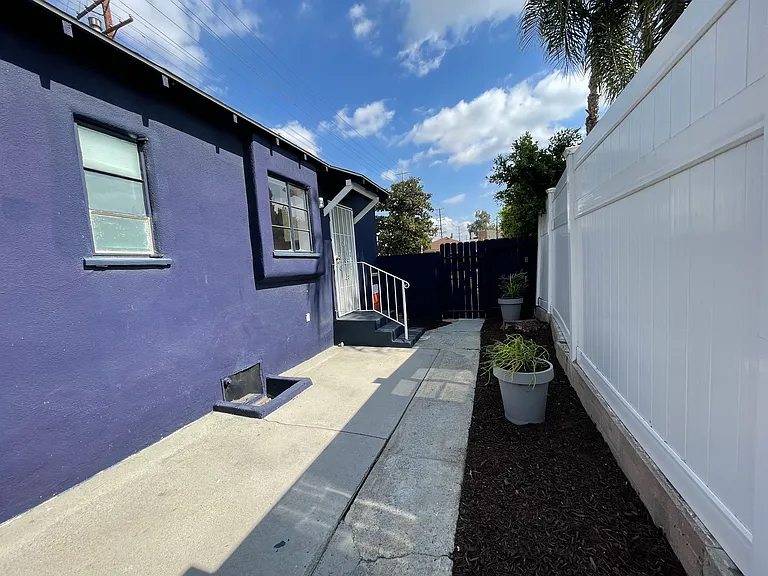 5959 Troost Ave — Photo 21