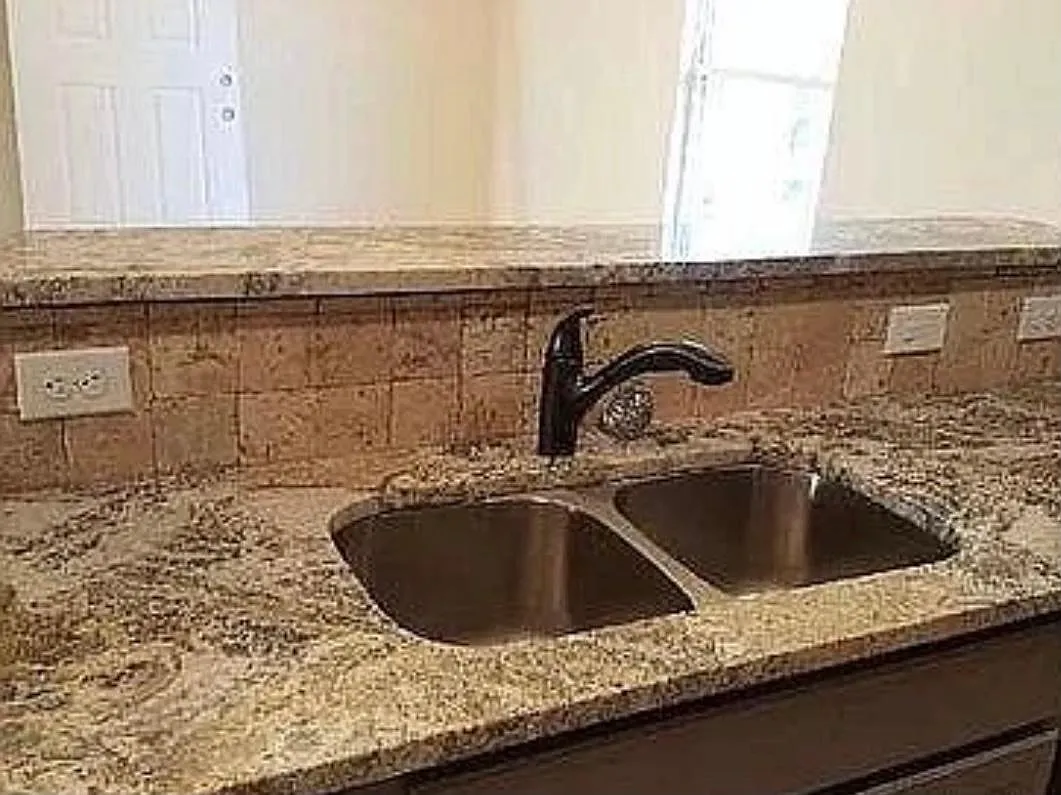 3 bed, 1519 sqft, $1,900 — Photo 4
