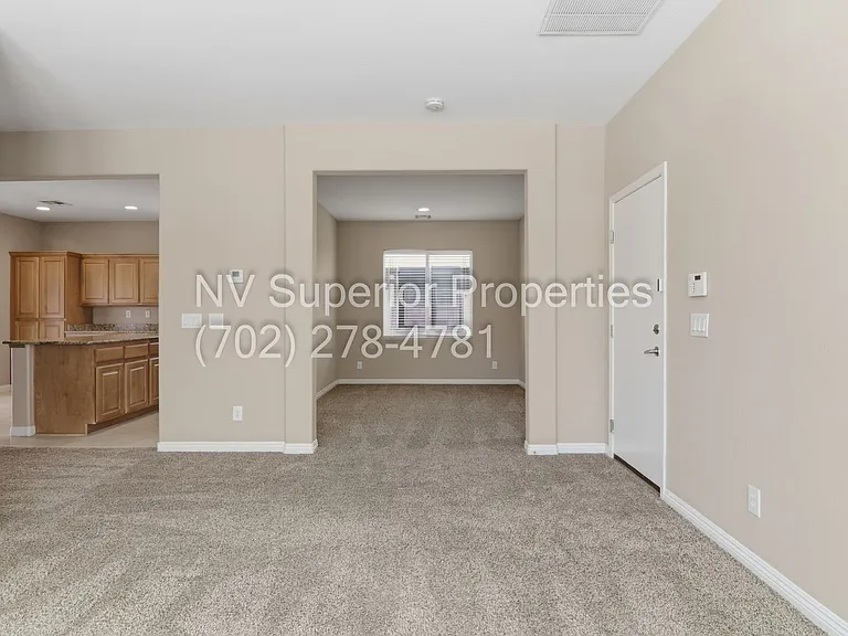 5057 Golden Antelope Way — Photo 10