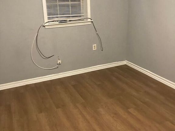 2nd image of 951 Woods St