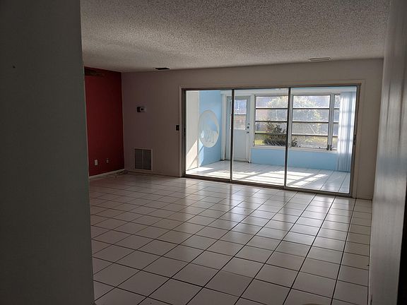 2nd image of 123 Cedarwood Cir