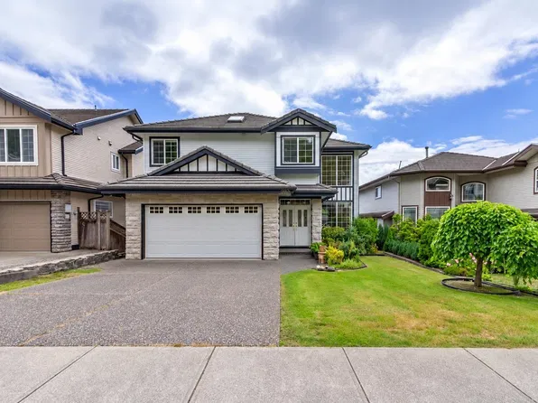 2115 Berkshire Cres, Coquitlam, BC V3E 3N4