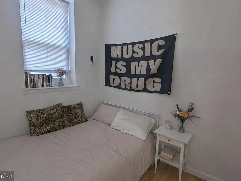 251 S 21st St #1R — Photo 7