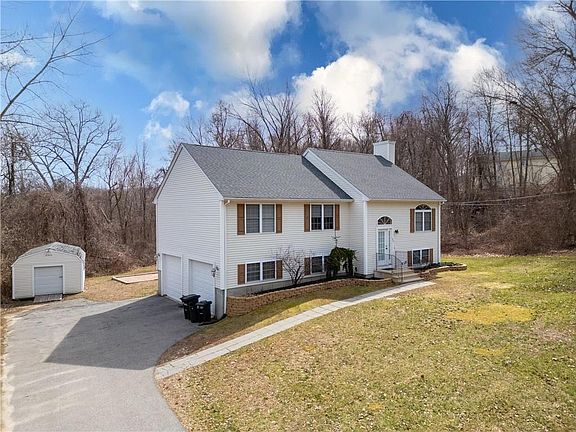 2nd image of 25 Belfield Dr