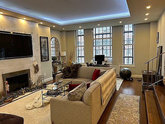 4th image of 350 W 57th St APT 16B