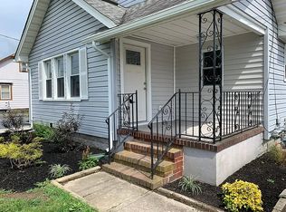 27 Bayview Ave E, Patchogue, NY 11772