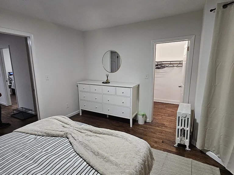294 N Park St — Photo 7
