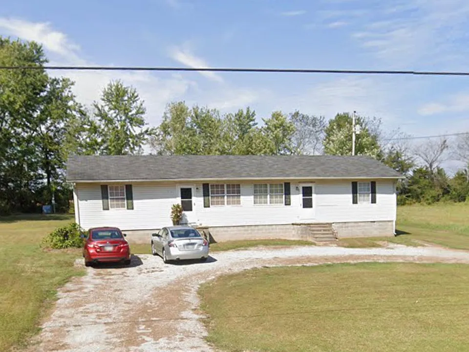 1823 Greenfield Hwy