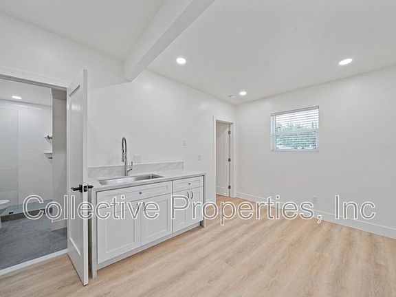 2nd image of 6842 Estrella Ave