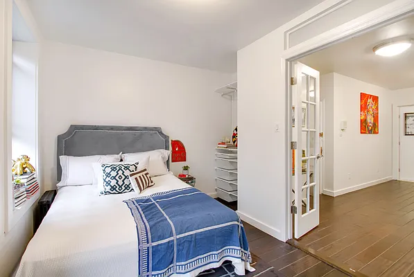 Rented by Compass | media 27