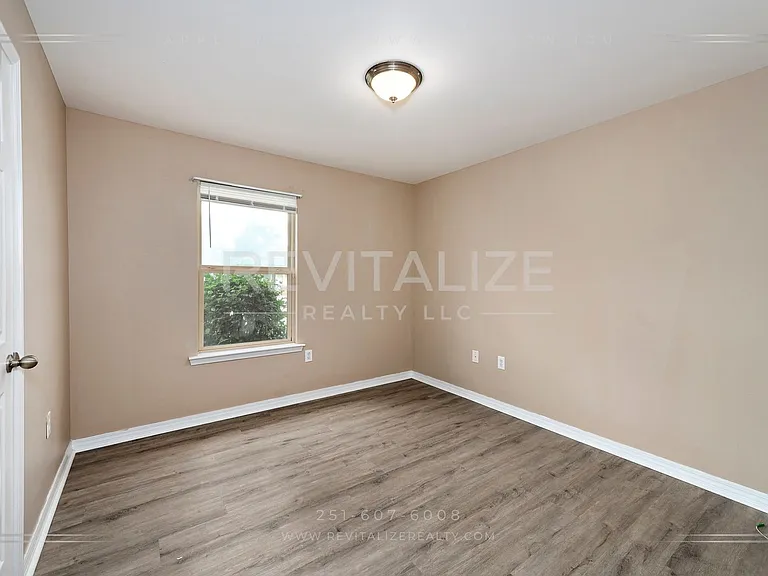 1549 Majesty Loop — Photo 20