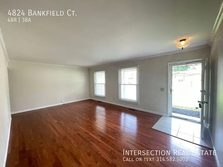 4824 Bankfield Ct — Photo 6
