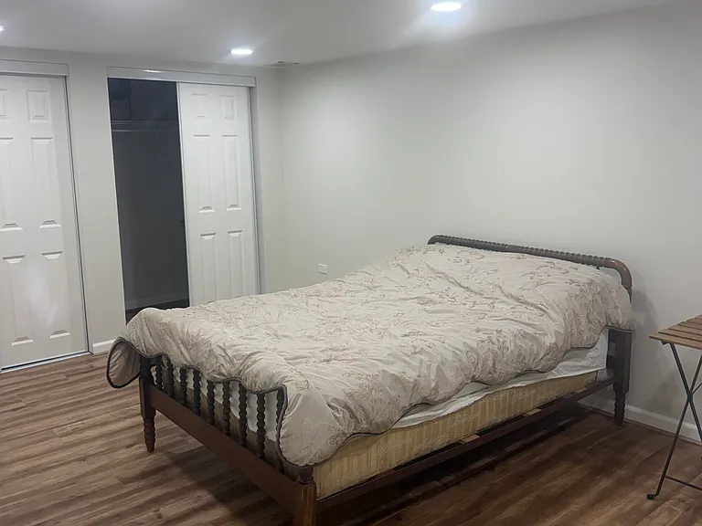 4915 Jerome Ave — Photo 15