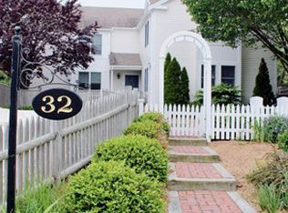 32 Alden St, Provincetown, MA 02657