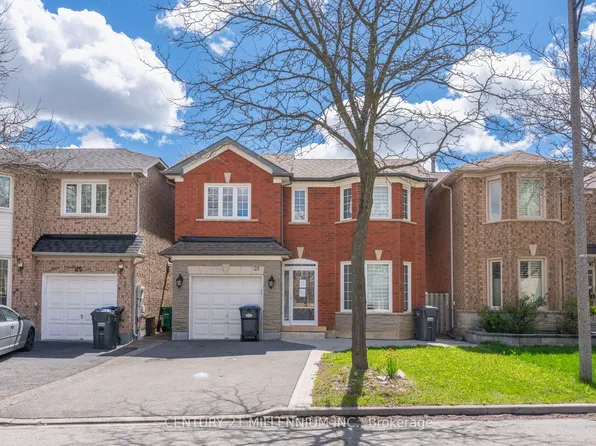23 Elk St, Brampton, ON L6R 1R8