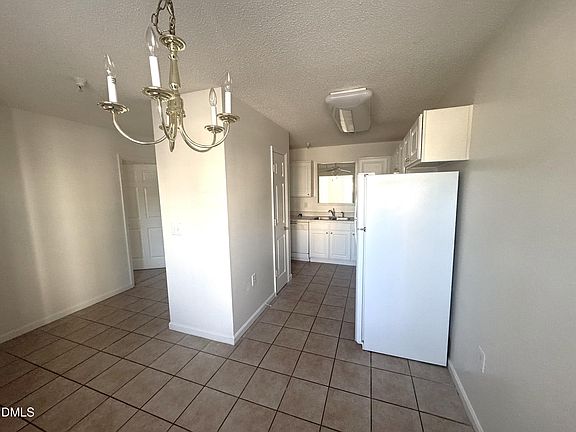 5th image of 2510 Huntscroft Ln APT 101