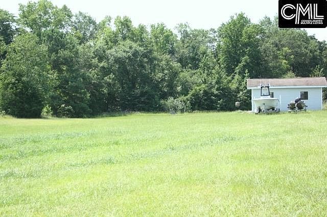 2nd image of 3001 Reservoir Rd