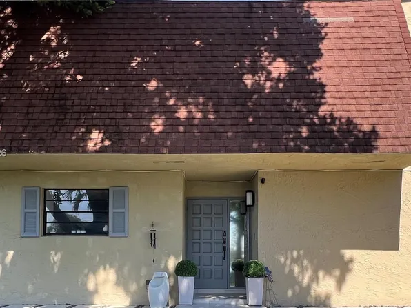 8985 Palm Tree Ln #8985, Pembroke Pines, FL 33024