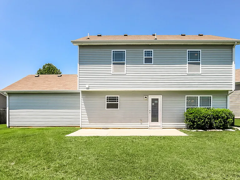 3315 Velvet Ct — Photo 14