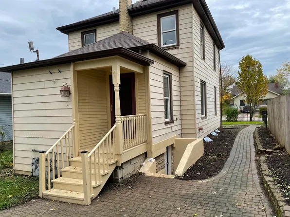 3016 Gilboa Ave, Zion, IL 60099