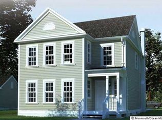 31 Goldcrest Dr, Lakewood, NJ 08701