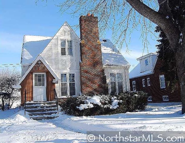Home for Sale in Minneapolis, MN $255,900