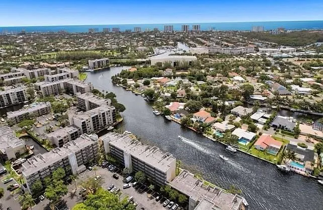 14 Royal Palm Way #5050