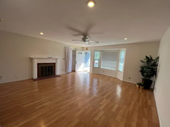 2400 Geraldine Dr, Pleasant Hill, CA 94523