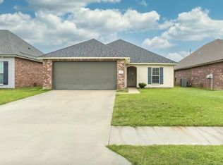 230 Aston Ln, Sulphur, LA 70665