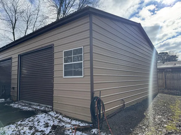 145 Park Dr, Maryville, TN 37804