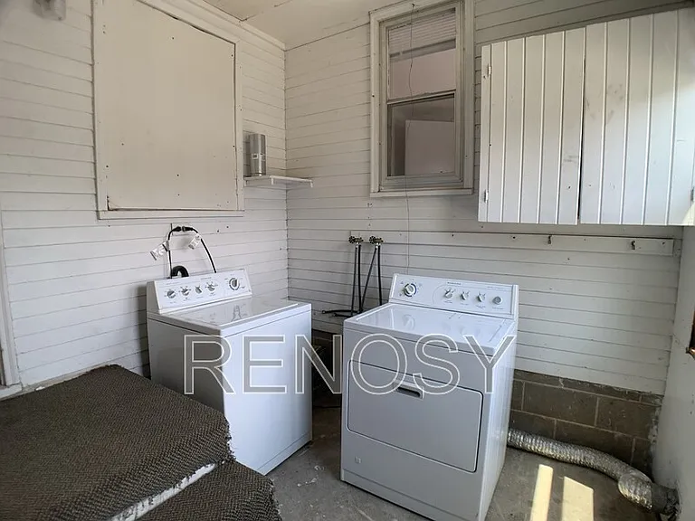 4754 NE 27th Ct — Photo 12