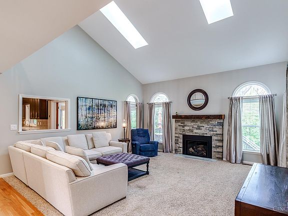 5th image of 10149 Indian Creek Dr