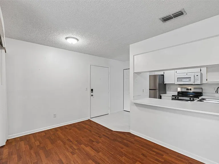 606 S Albany Ave #3 — Photo 14