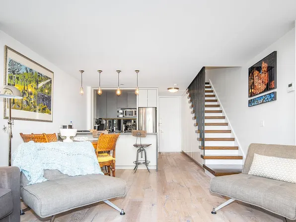 21 S End Ave APT 213, New York, NY 10280