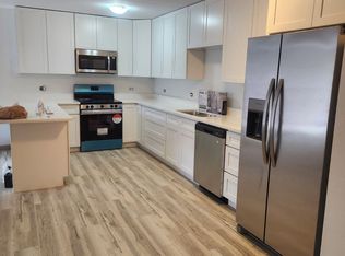 16 E Old Willow Rd #329, Prospect Heights, IL 60070