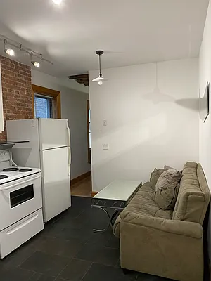 Rented by Compass | media 25