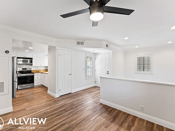2nd image of 25531 Indian Hill Ln Unit E