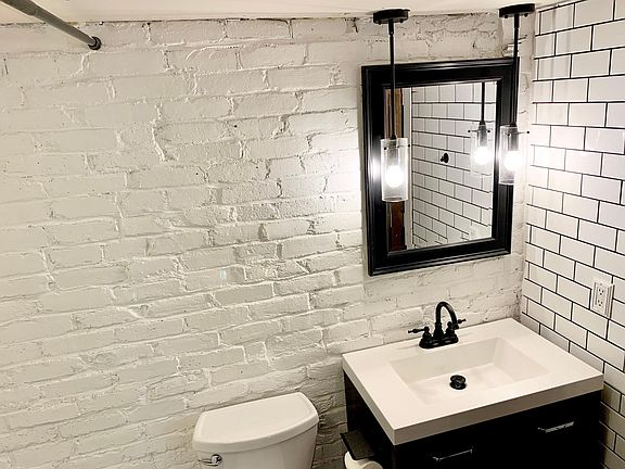 3rd image of 1235 N Clarkson St #3