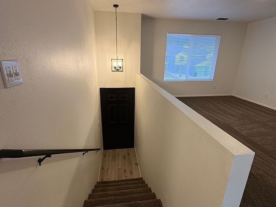 1st image of 113 W Sunset Dr #113