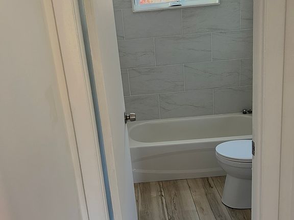 4th image of 172 Elephant Rd #2