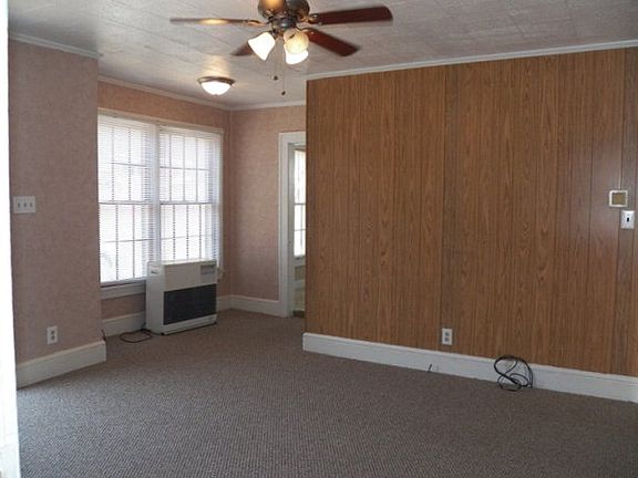 4th image of 301 Bare Ave